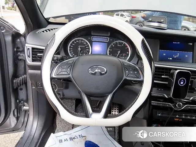 Infiniti Q30 id 3761179 из Кореи 18