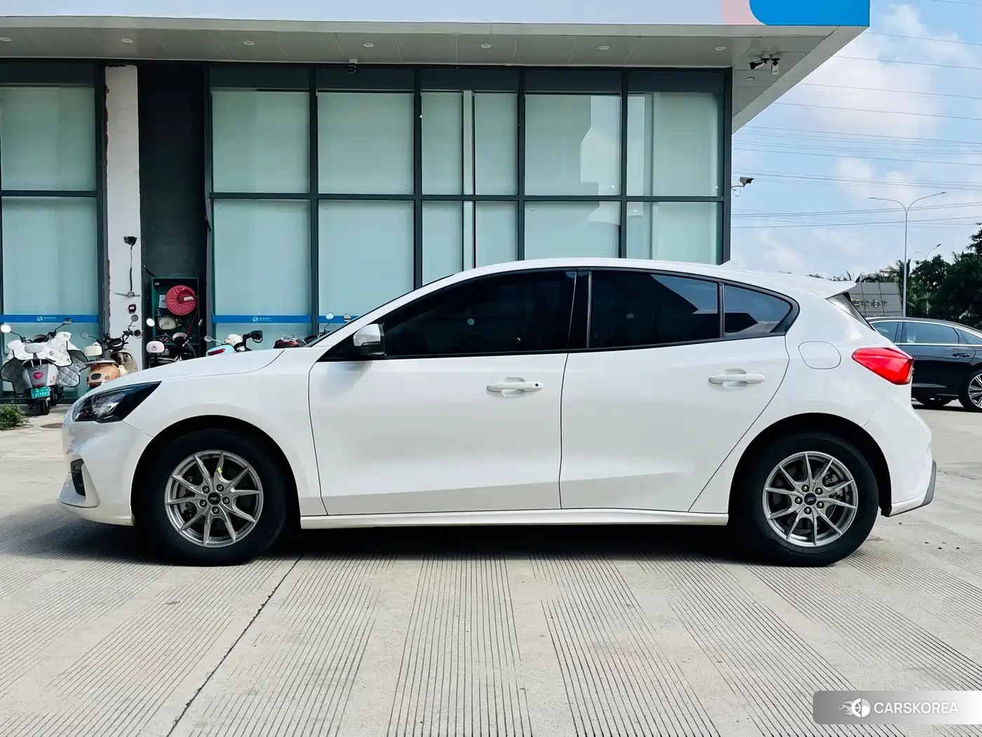 Ford Fox id 4514397 из Китая 19