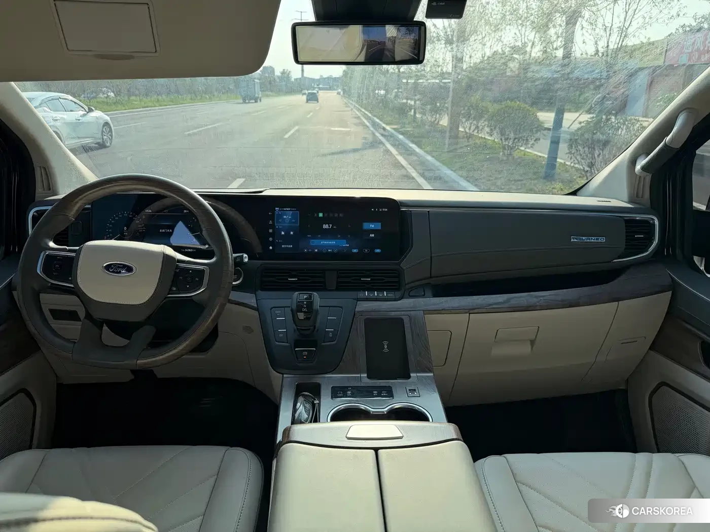Ford Touruiou id 4679792 из Китая 8