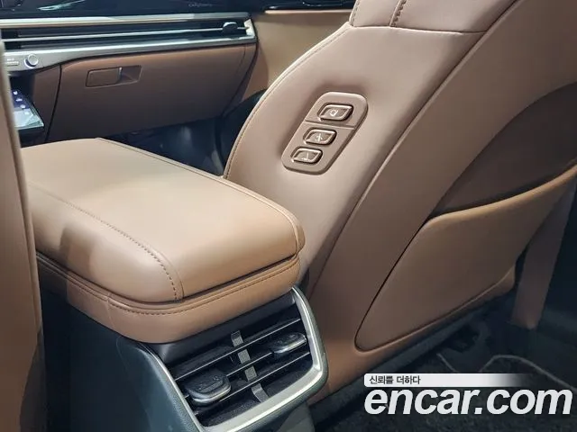 Hyundai Grandeur (GN7) id 2615509 из Кореи 18