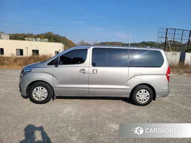 Hyundai The New Grand Starex id 3408152 из Кореи 17