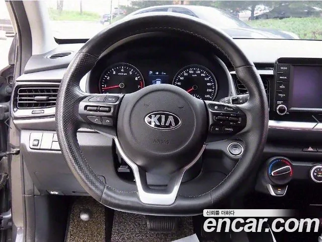 Kia Stonic id 2951709 из Кореи 17