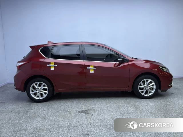 Nissan TIIDA id 4238417 из Китая 18