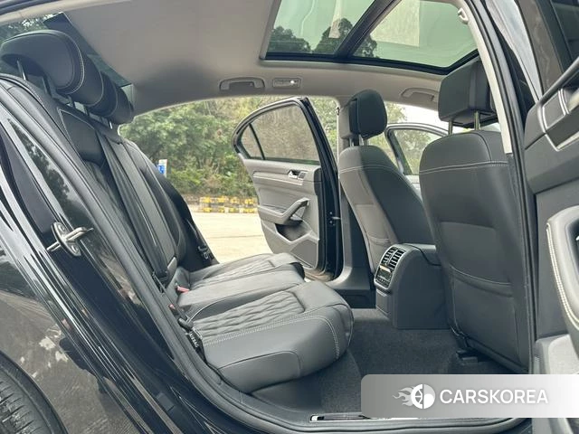 Volkswagen Magotan PHEV id 4261878 из Китая 14