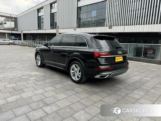 Audi Q7 id 4278633 из Китая 21