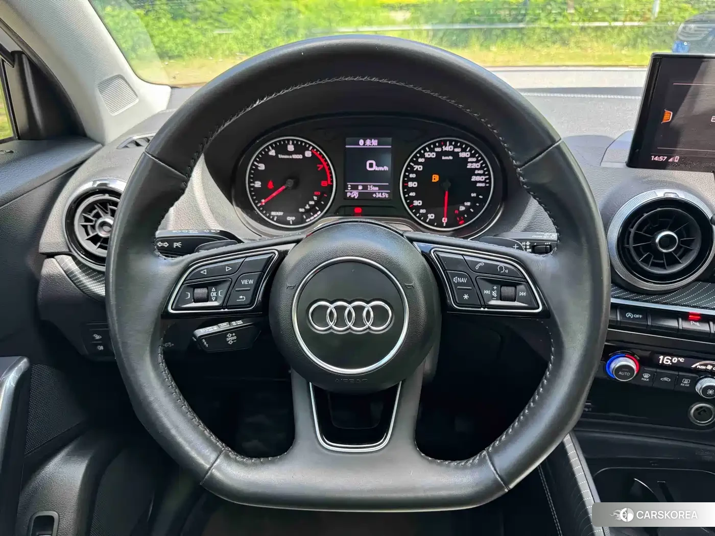 Audi Q2L id 4679870 из Китая 46