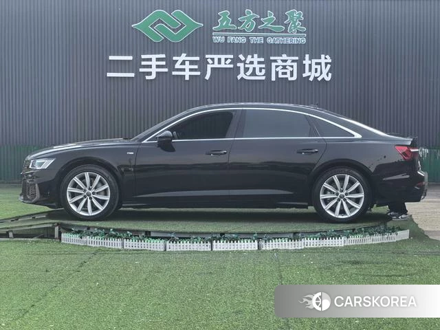 Audi A6L id 4329183 из Китая 18