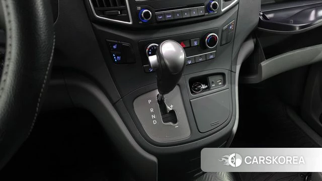 Hyundai The New Grand Starex id 4325859 из Кореи 29