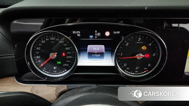 Mercedes-Benz E-Class W213 id 4325556 из Кореи 31