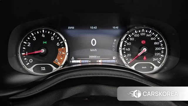 Jeep Renegade id 3827362 из Кореи 18