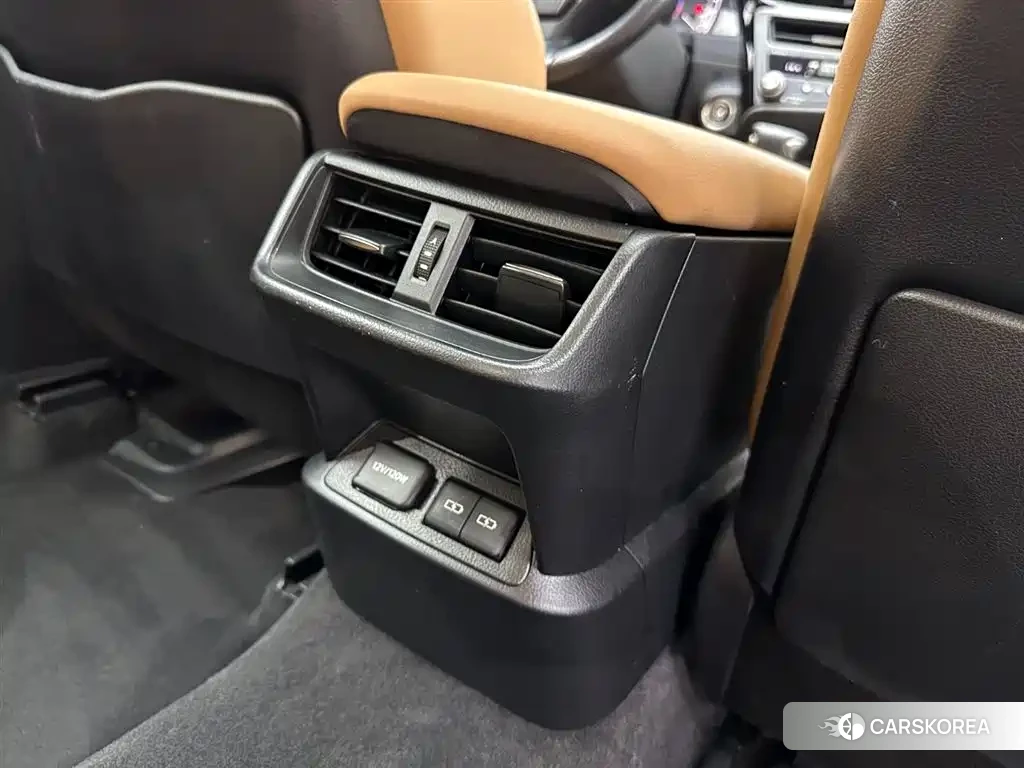 Lexus ES id 4583668 из Китая 28