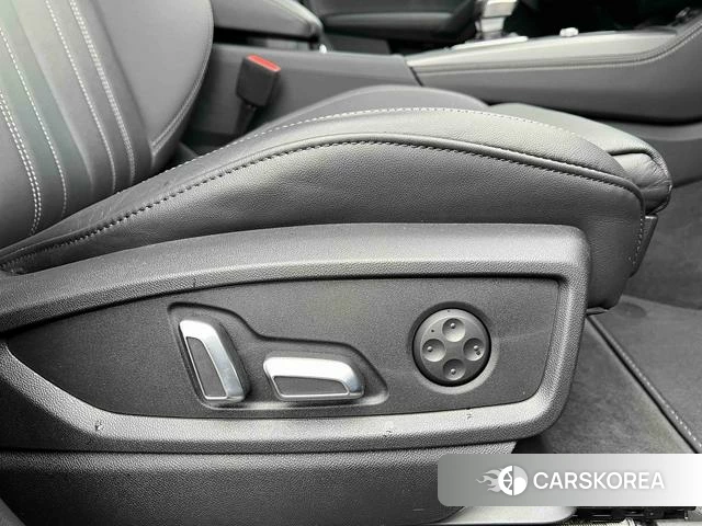 Audi Q5L id 4257578 из Китая 24