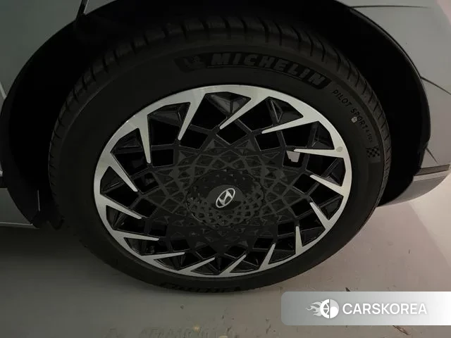 Hyundai Ionic 5 id 3517139 из Кореи 13