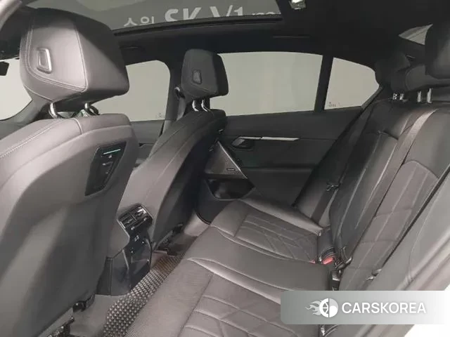 BMW 5 Series (G60) id 3425288 из Кореи 18