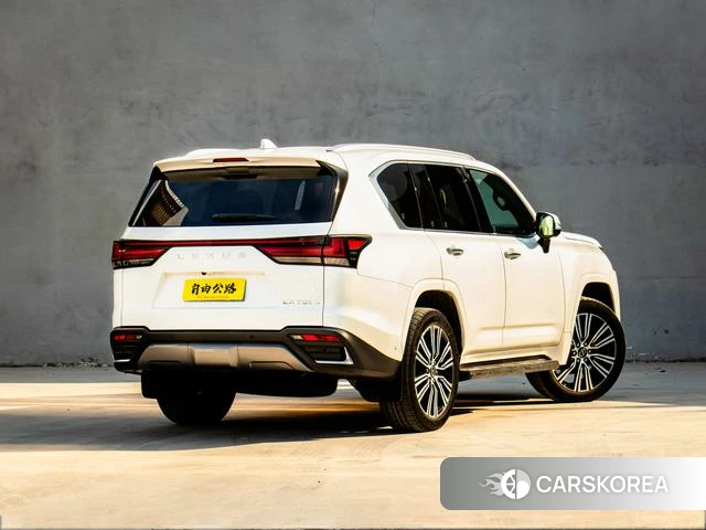 Lexus LX id 4272241 из Китая 17