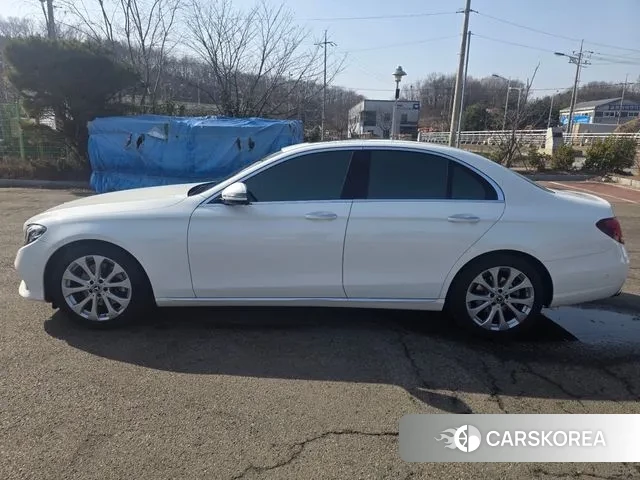 Mercedes-Benz E-Class W213 id 3789725 из Кореи 15