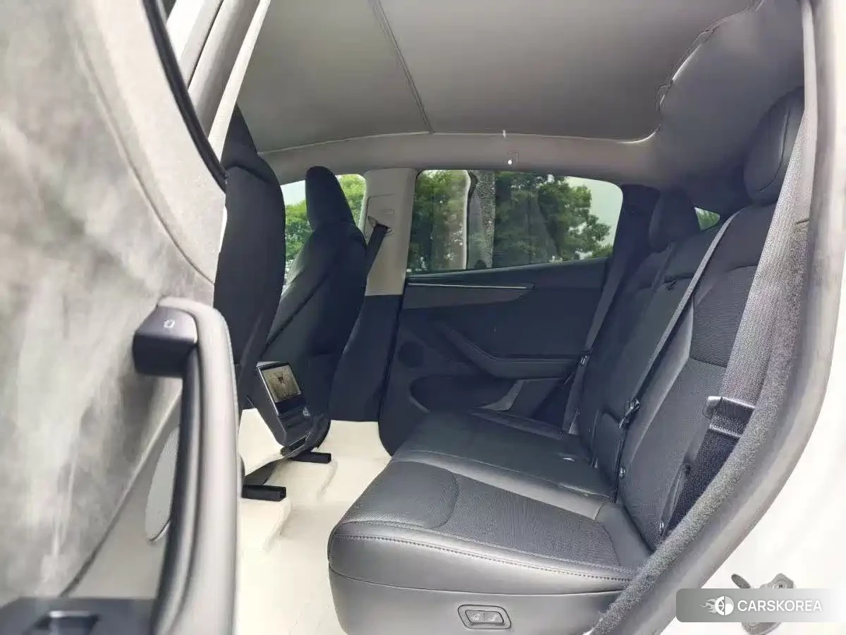 Tesla Model Y id 4547603 из Китая 8