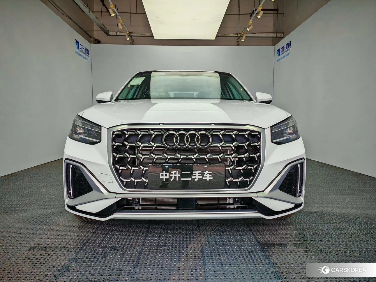 Audi Q2L id 4486510 из Китая 18