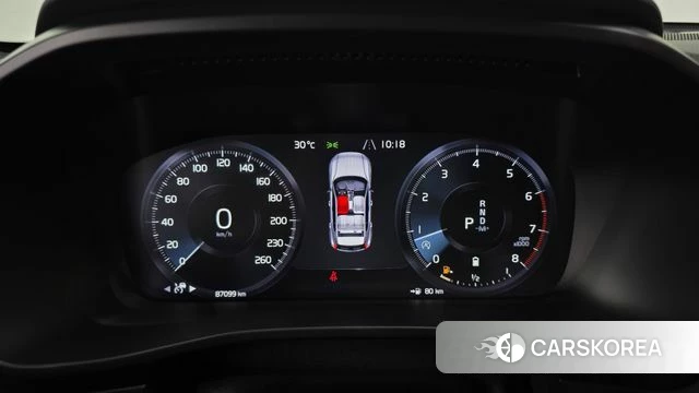 Volvo XC40 id 4619764 из Кореи 34