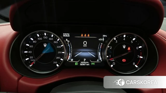 Maserati Levante id 4281973 из Кореи 28