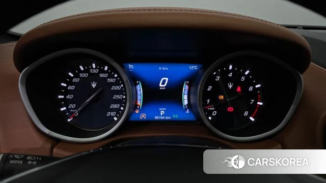 Maserati Ghibli id 3893938 из Кореи 18