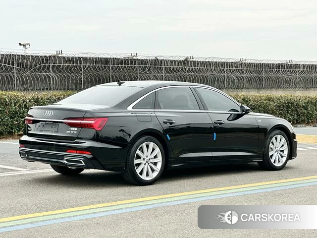 Audi A6L id 4298384 из Китая 17