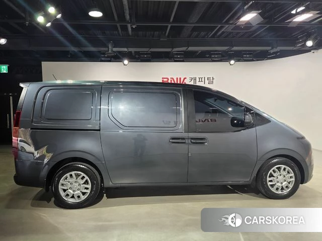 Hyundai Staria id 4267126 из Кореи 18