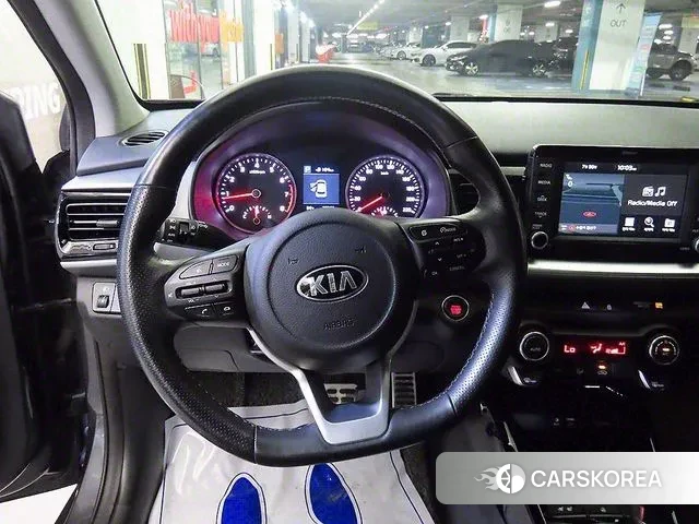 Kia Stonic id 3008810 из Кореи 18