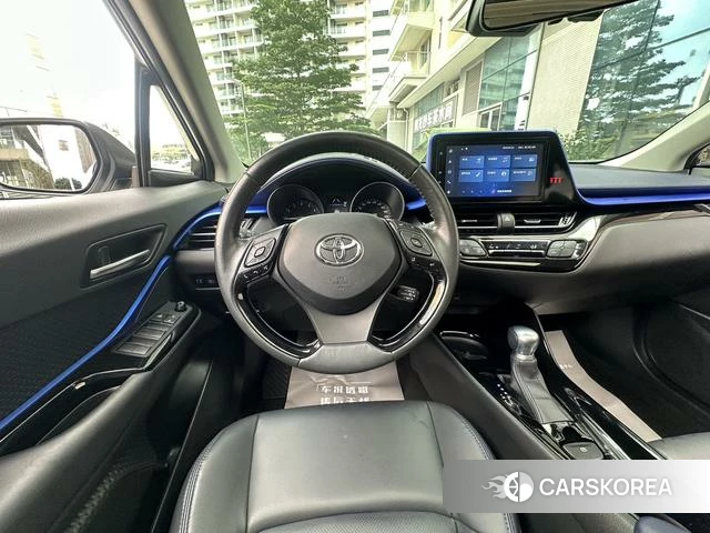 Toyota C-HR id 4368350 из Китая 25
