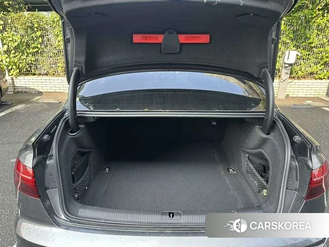 Audi A4L id 4278061 из Китая 8