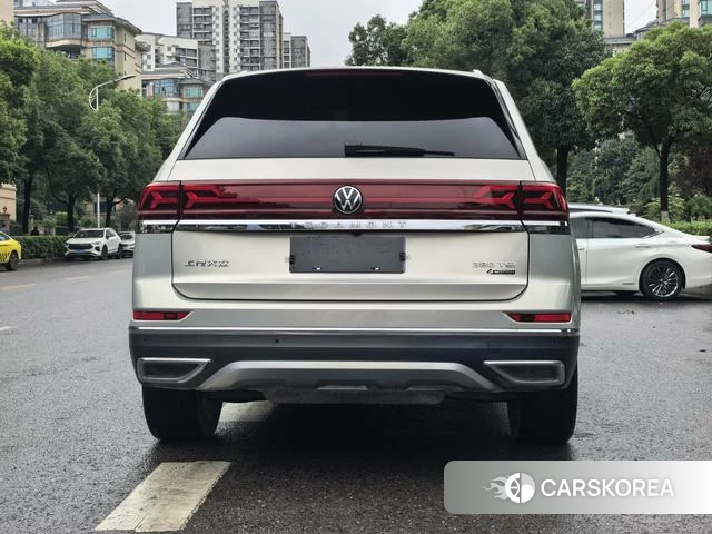 Volkswagen Tourang id 4335870 из Китая 16