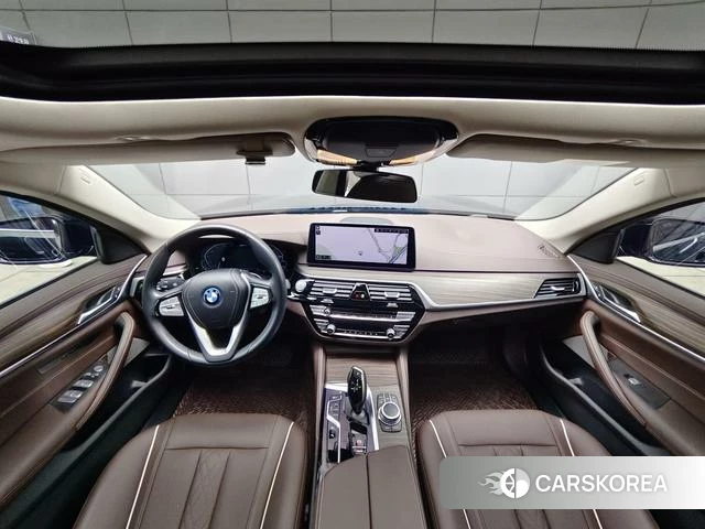 BMW 5 series PHEV id 3890856 из Китая 8