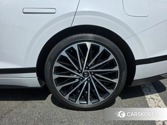 Hyundai Grandeur Hybrid (GN7) id 3934157 из Кореи 17