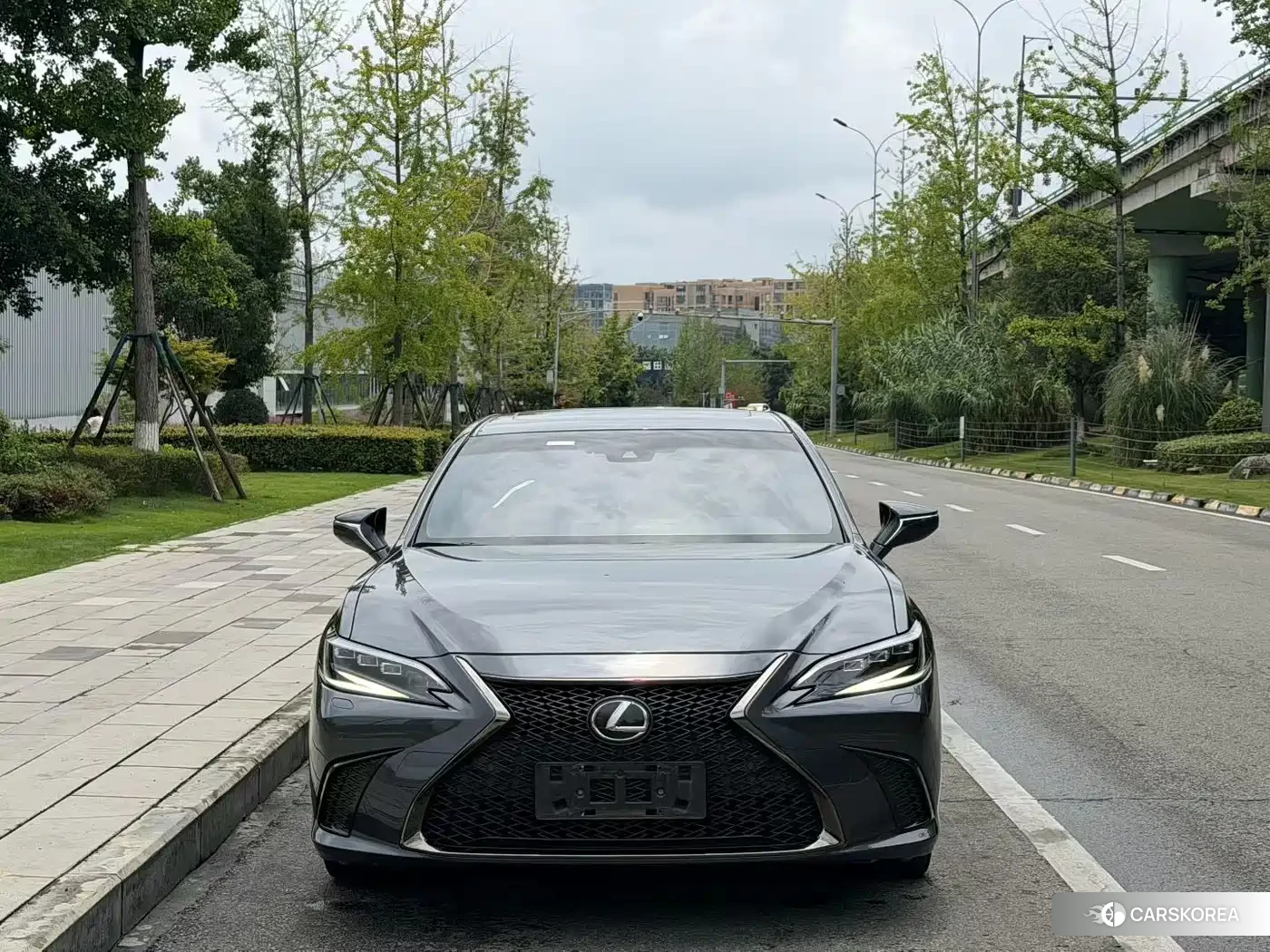 Lexus ES id 4644527 из Китая 8