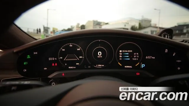 Porsche Taycan id 2899553 из Кореи 18