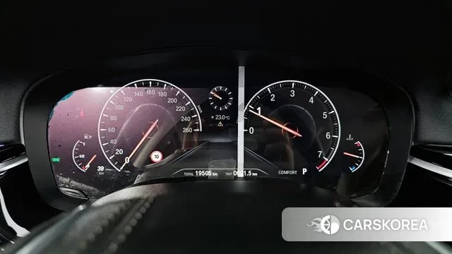 BMW 5 Series (G30) id 3182695 из Кореи 18