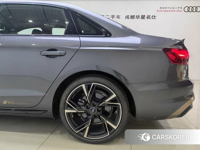Audi A4L id 4276875 из Китая 17