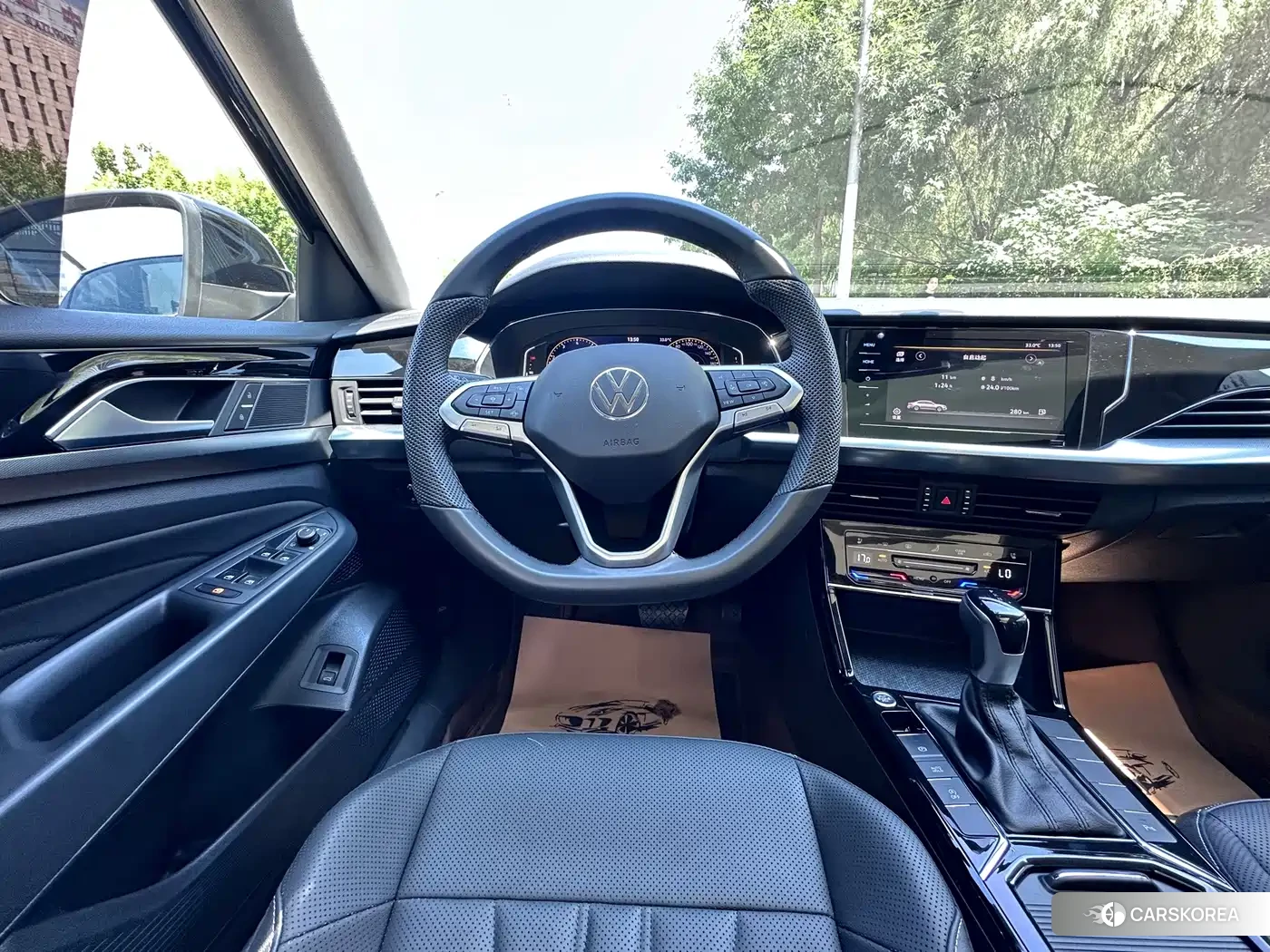 Volkswagen Passat id 4681134 из Китая 17