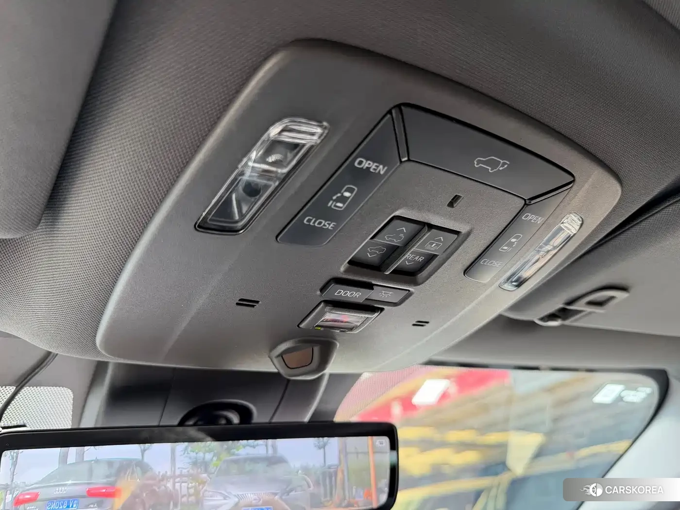 Toyota Sienna id 4634713 из Китая 17