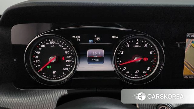 Mercedes-Benz E-Class W213 id 4759907 из Кореи 18