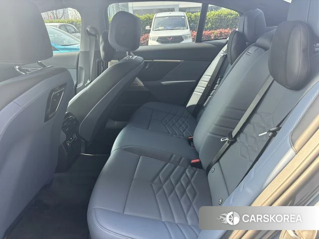 BMW 5 series id 4348680 из Китая 8