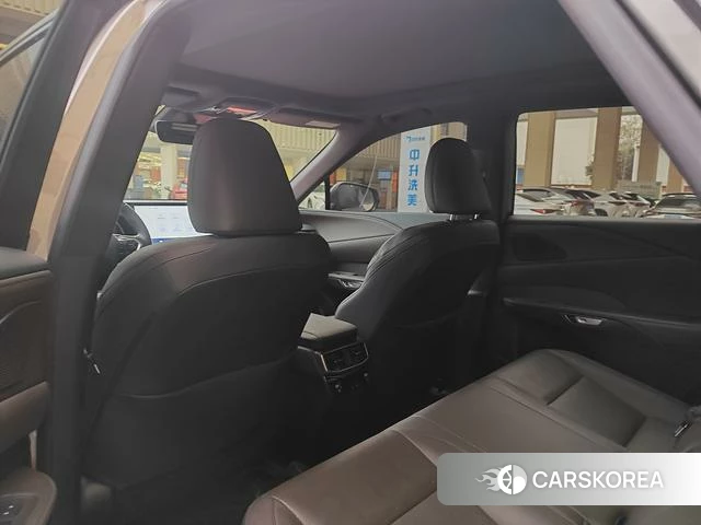 Lexus RX id 4261328 из Китая 20