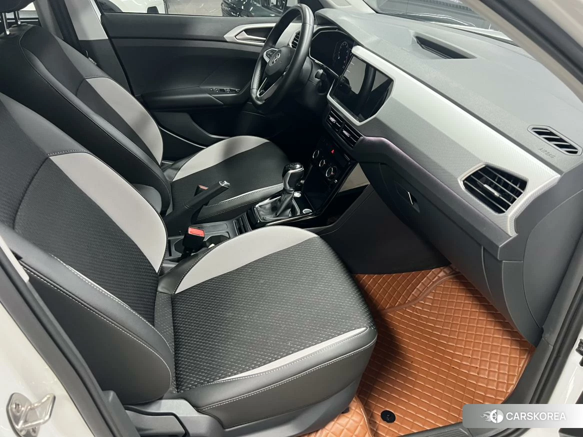 Volkswagen Exploring the shadow id 4513562 из Китая 14
