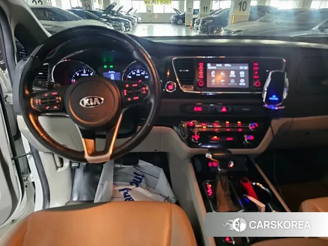 Kia All New Carnival id 3041501 из Кореи 17