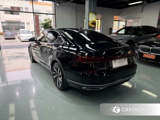 Volkswagen Passat id 4240052 из Китая 9