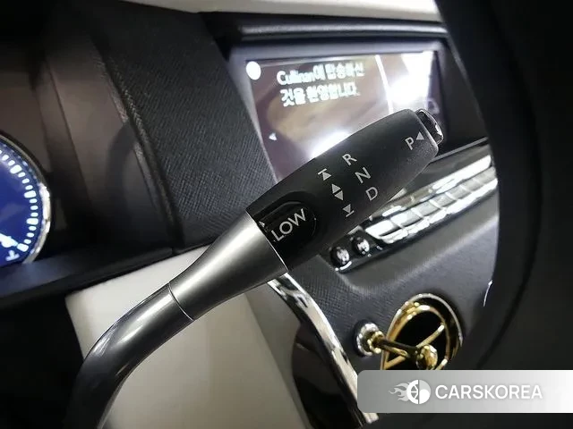 Rolls-Royce Cullinan id 3544953 из Кореи 18