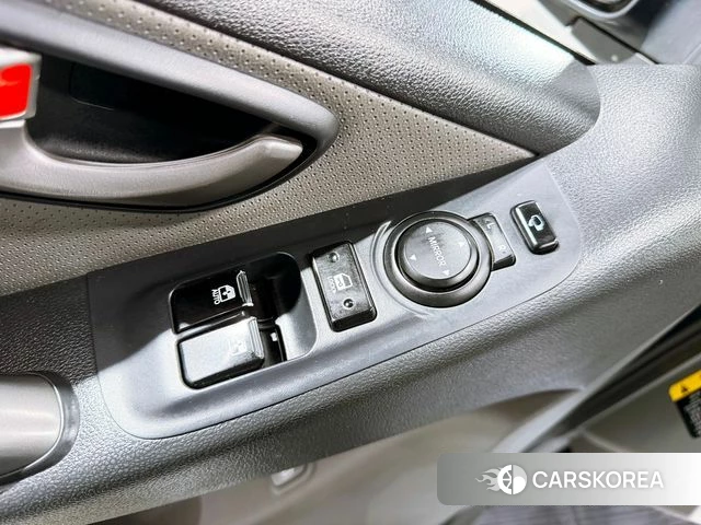 Hyundai The New Grand Starex id 4568508 из Кореи 18