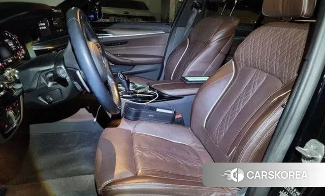 BMW 5 Series (G30) id 3517153 из Кореи 8