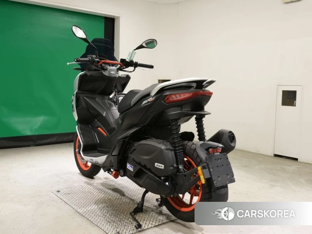 Aprilia SR GT200 id 4358563 из Японии 8