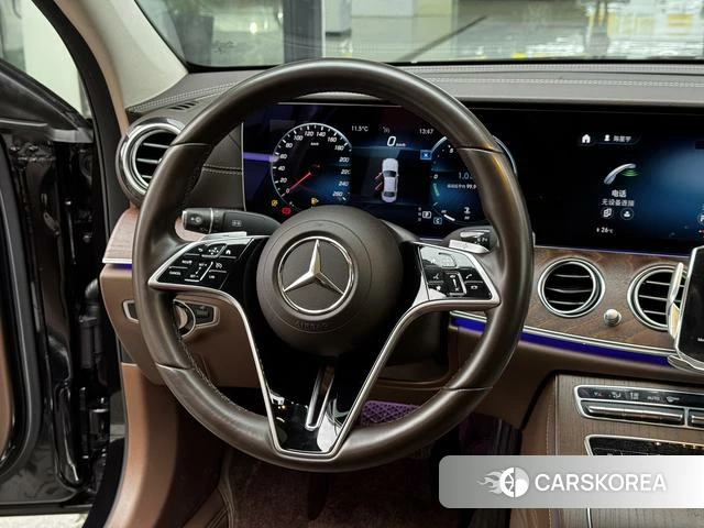 Mercedes-Benz E-class id 4297266 из Китая 19